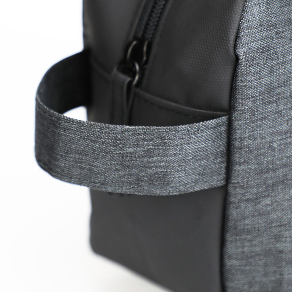 CLIQUE, Prestige Toilet Case