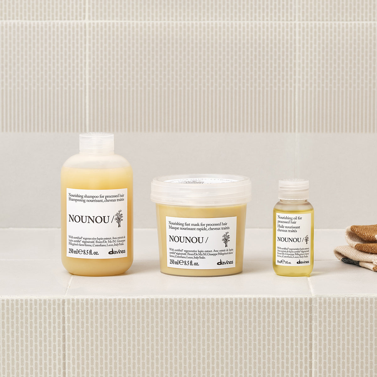Davines Nounou Shampoo 250 ml fra Essential Haircare, stemningsbilde
