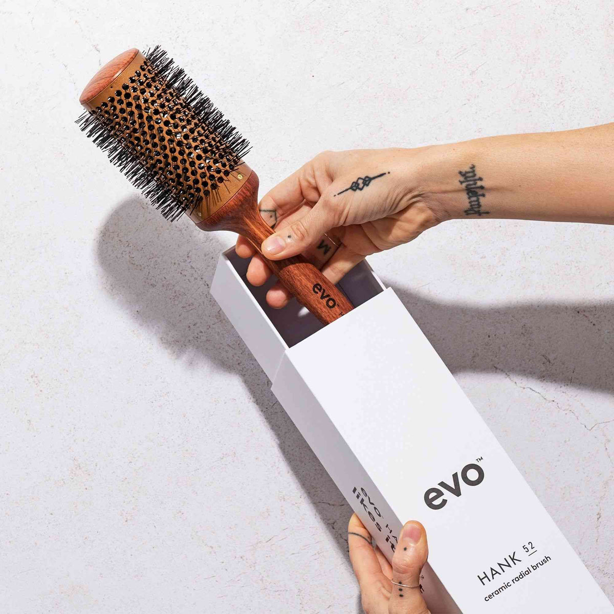 EVO Hank Ceramic Radial Brush - Hårbørste - JK-Shop