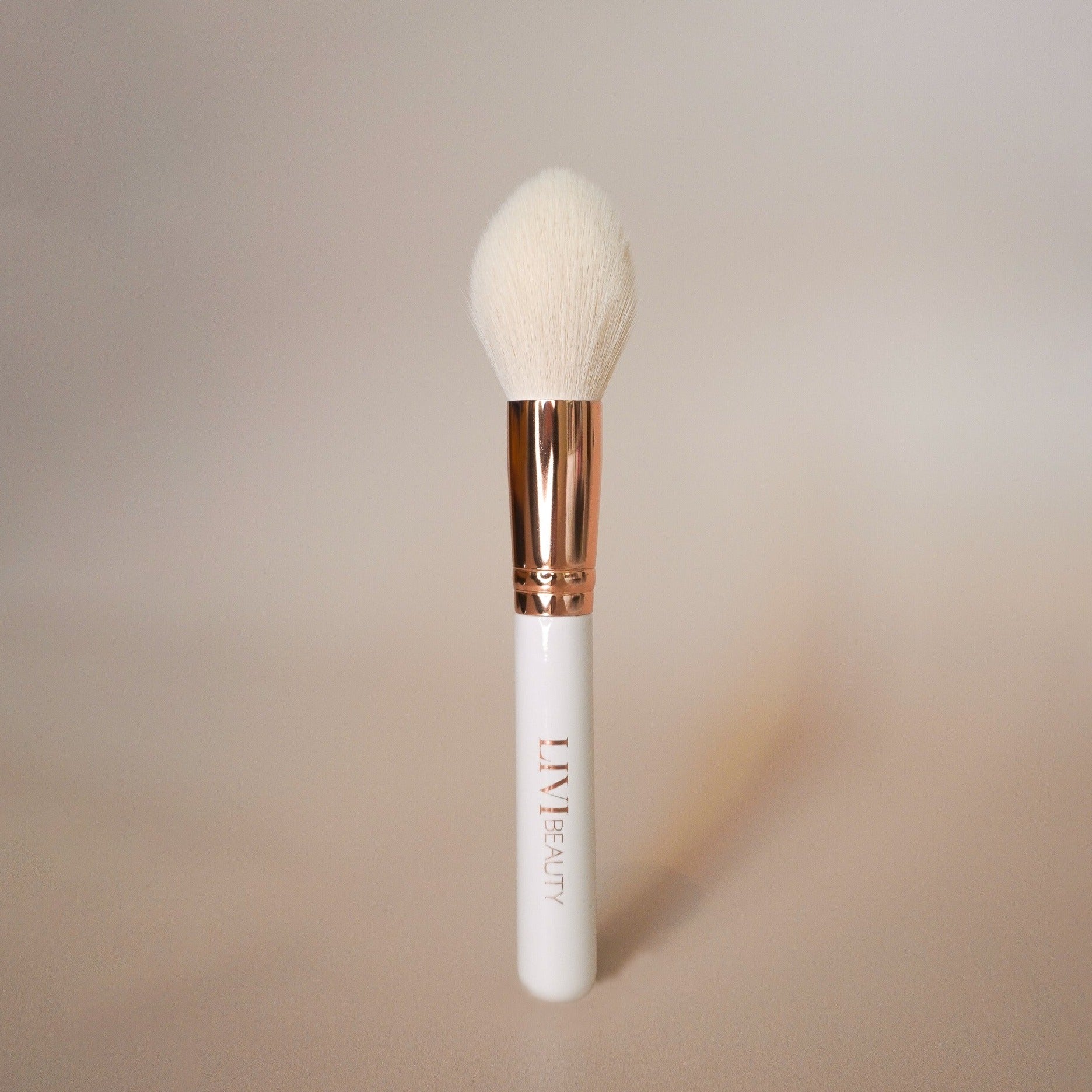 BLUSHIN' BLUSH BRUSH Makeup Brushes LIVI BEAUTY