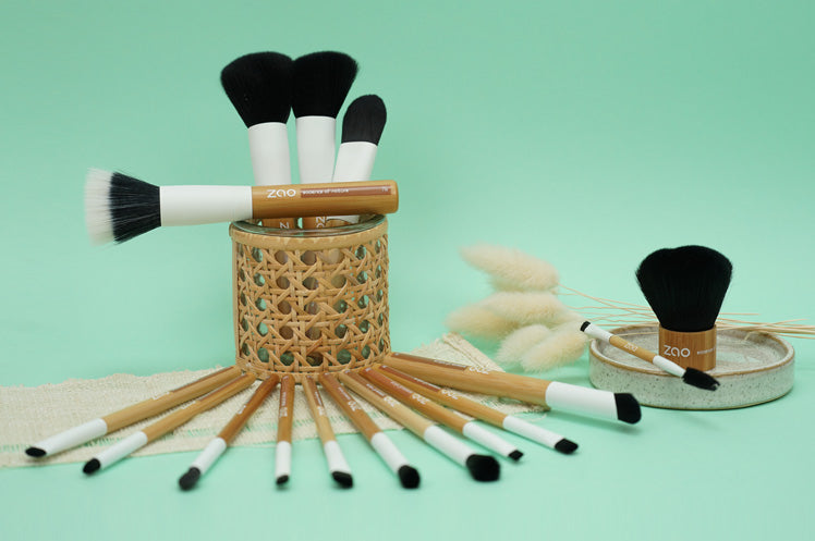 ZAO Makeup Brushes - 16 typer