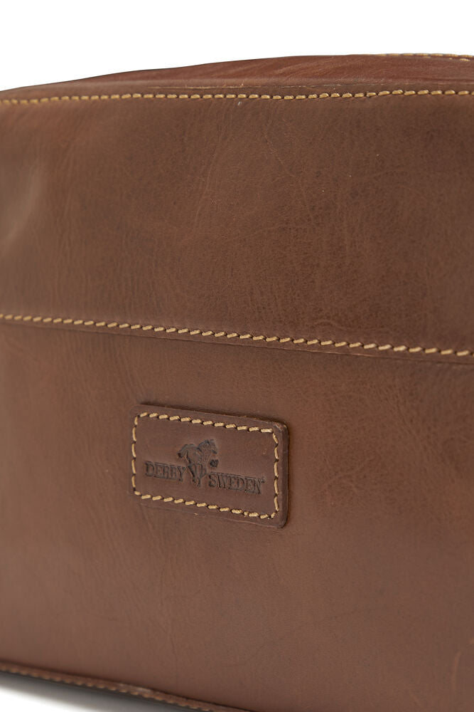 Derby of Sweden, Leather Line Toilet Case