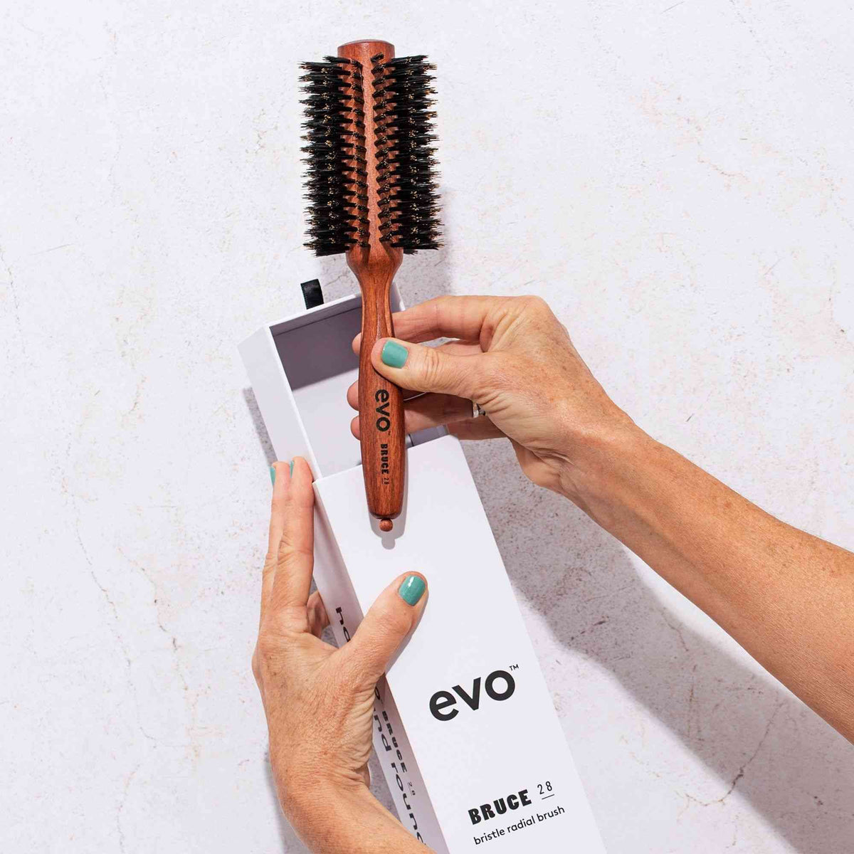 EVO Bruce Bristle Radial Brush - Hårbørste - JK-Shop