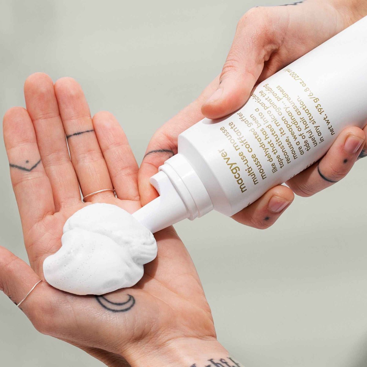 EVO Macgyver Multi-Use Mousse 200 ml - Hårmousse - JK-Shop