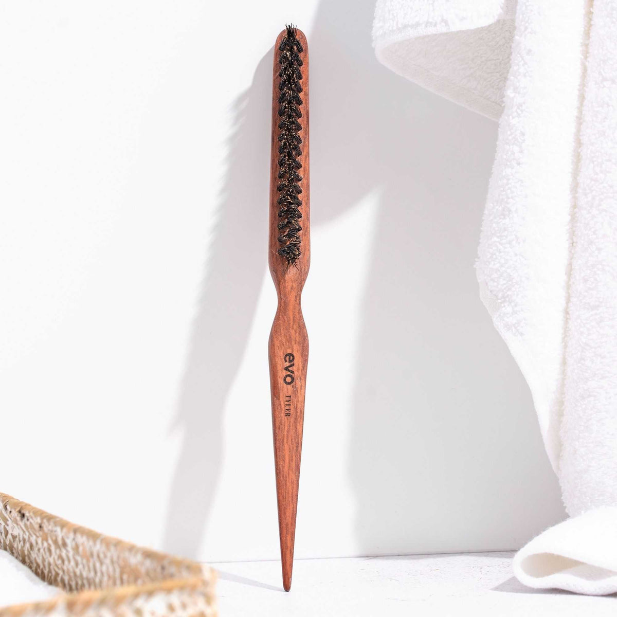 EVO Tyler Teasing Brush - Hårbørste - JK-Shop