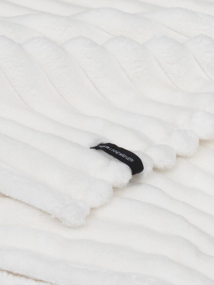 Kosta Linnewäfveri Cozy poncho pledd - Pledd - JK-Shop