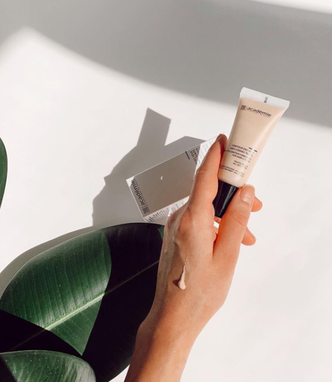Tinted Eye Contour Corrector for Dark Circles -  - JK-Shop